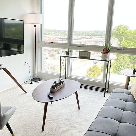 Studio Apartment, Queen Bed, Wifi, Kitchen, Washer & Dryer In Charlotte Dış mekan fotoğraf